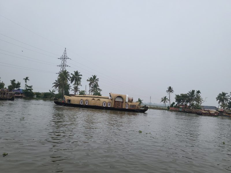 Kumarakom Backwaters Houseboat